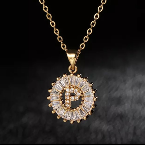 Jewelry - Gold Initial Crystal Sparkly Pendant Necklace A-Z